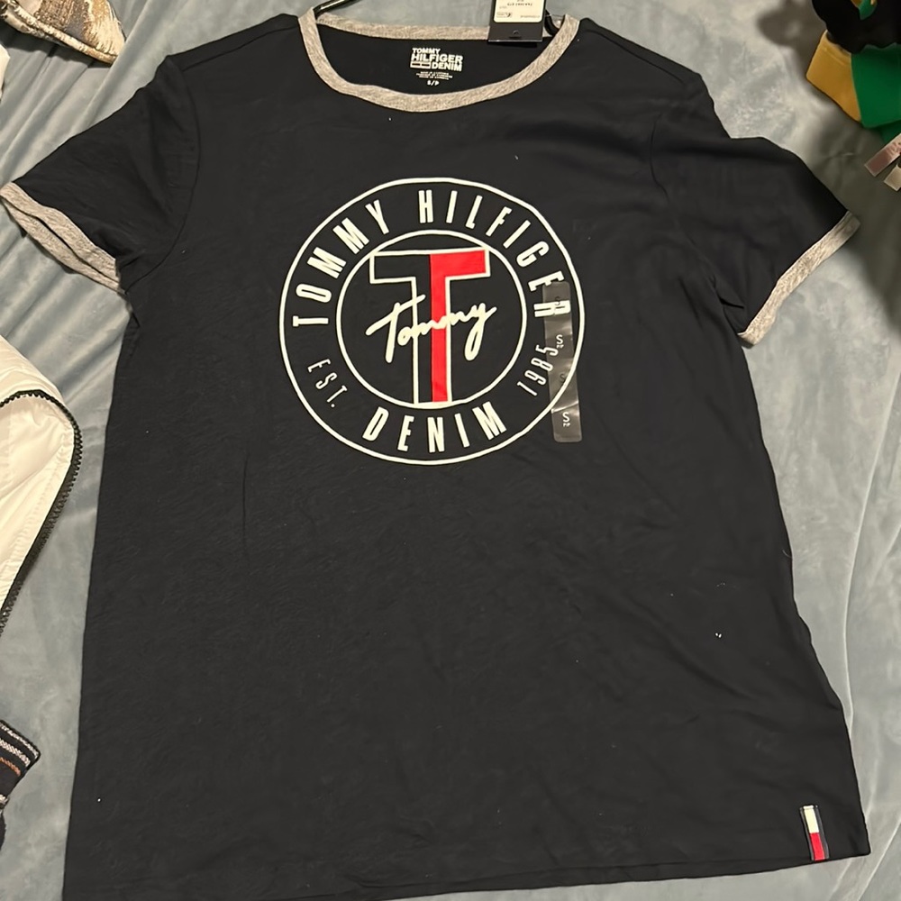 Tommy Hilfiger tee